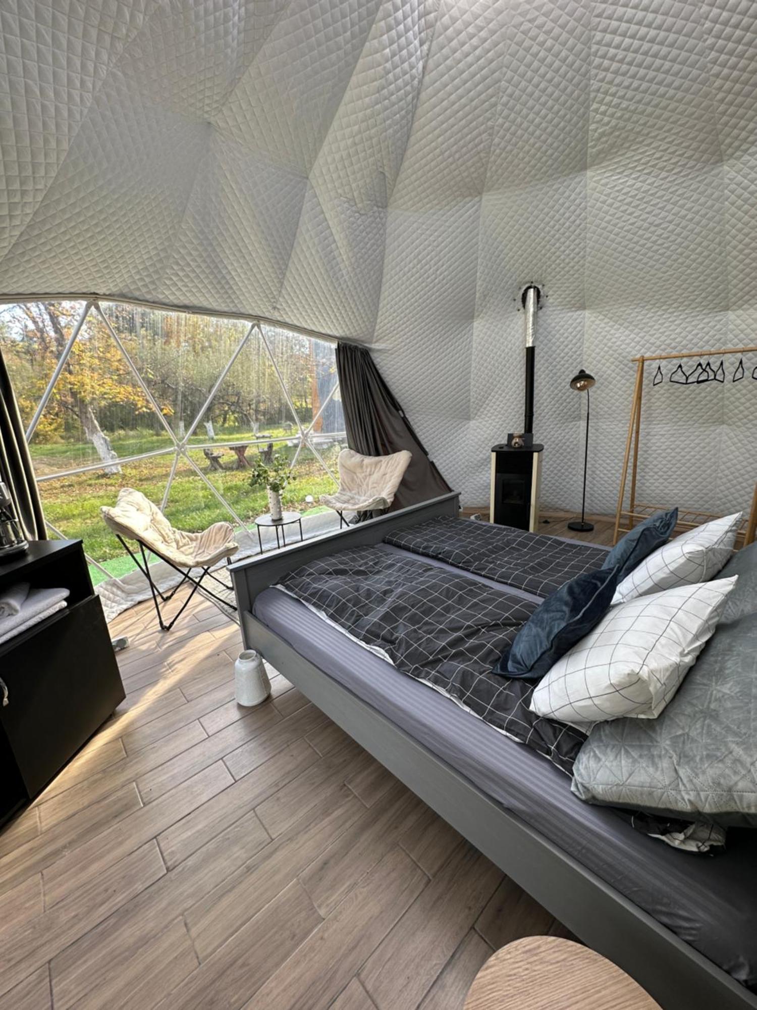 The Frog Glamping Hotel โฮเรซู ภายนอก รูปภาพ
