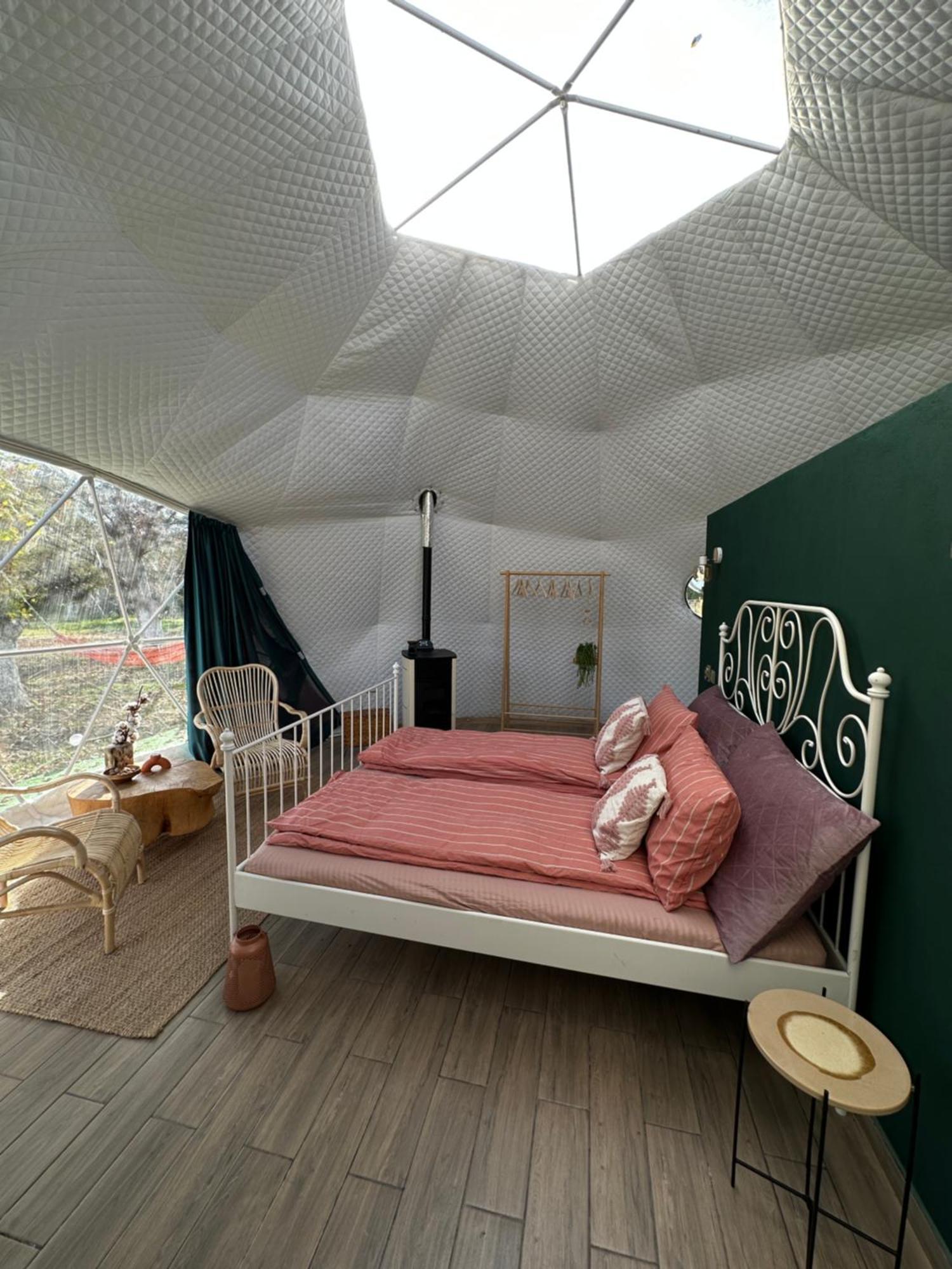 The Frog Glamping Hotel โฮเรซู ภายนอก รูปภาพ