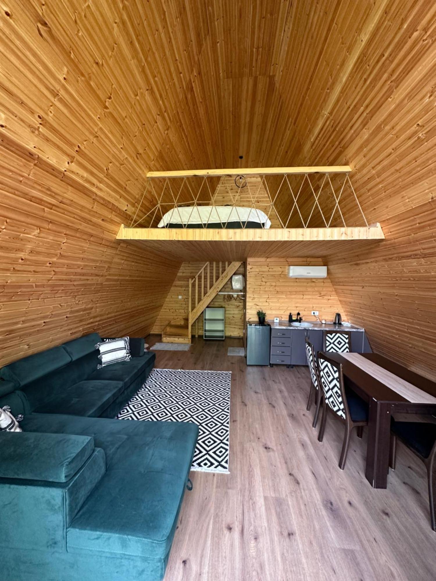The Frog Glamping Hotel โฮเรซู ภายนอก รูปภาพ