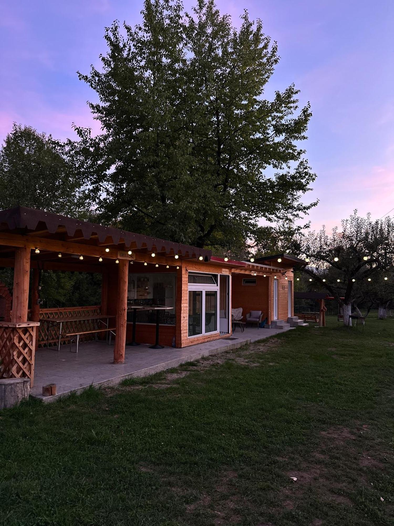 The Frog Glamping Hotel โฮเรซู ภายนอก รูปภาพ