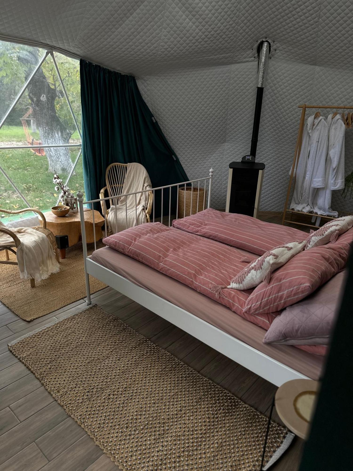 The Frog Glamping Hotel โฮเรซู ภายนอก รูปภาพ